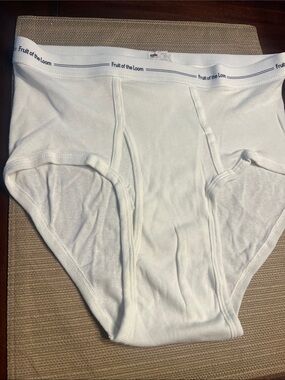Vintage 90’s large Fruit of the Loom White Men's Briefs   Mmmmm21